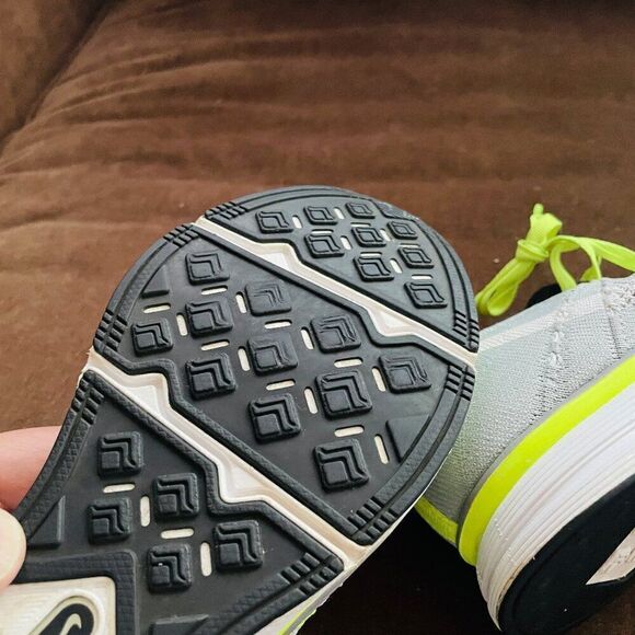 Nike Flyknit Trainer Running Shoes Mens Size 6.5 Womens 8 US 39 Volt White Gray - Picture 13 of 13